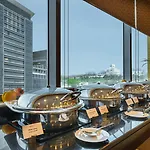 Saraya Corniche Hotel